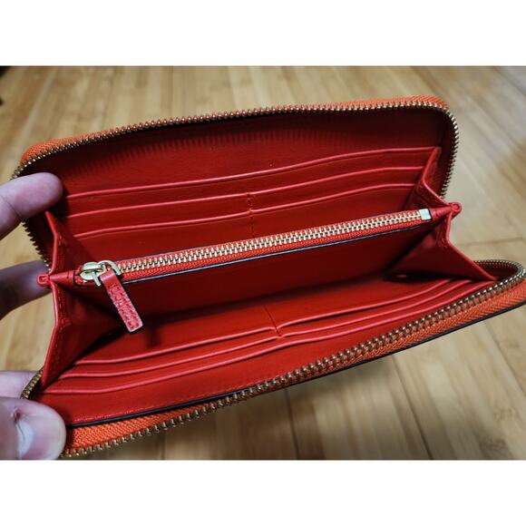 Tory Burch Robinson Zip Around Continental Travel Wallet Patent Leather Orange - Picture 3 of 8